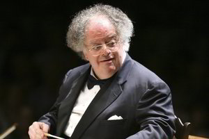 „Metropolitan Opera“ dėl pasitvirtinusio lytinio išnaudojimo atleido dirigentą Jamesą Levine'ą