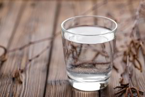 Gardus gėrimas mažina kraujospūdį ir jaunina odą