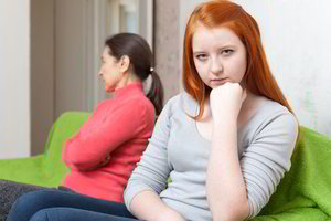 Paauglės galvos skausmas – kaip iš mamos pasiimti savo pašalpos pinigus