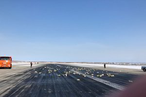 Rusijoje lėktuvas išbarstė aukso luitus