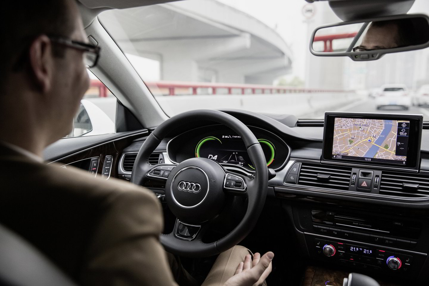  „Audi“ pradeda „e-benzino“ bandymus.<br> Gamintojo nuotr.