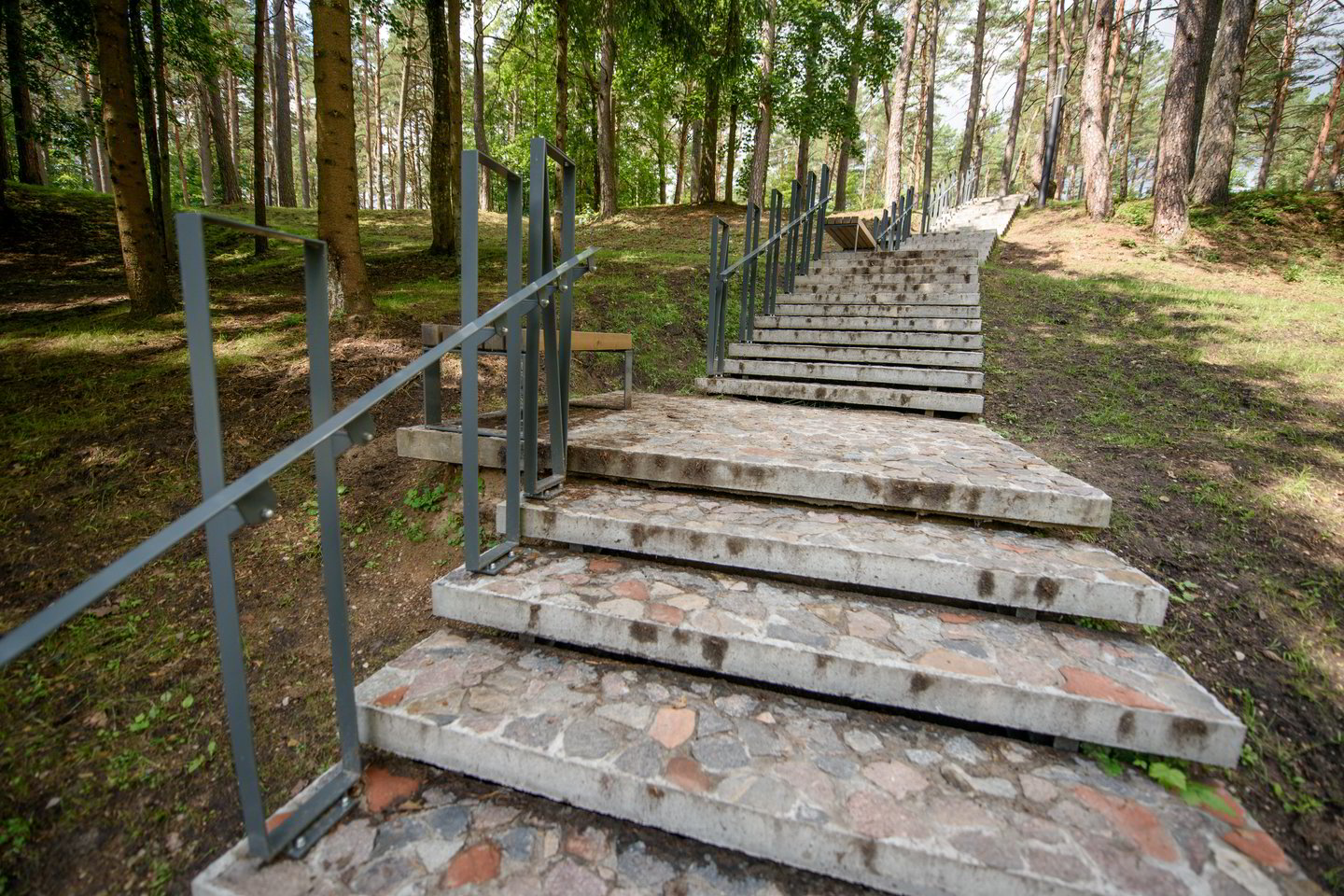 Istorinis Sveikatingumo parkas Druskininkuose atnaujintas, išsaugant unikalias K.Dineikos taikytas sveikatinimo metodikas.<br>D.Umbraso nuotr.