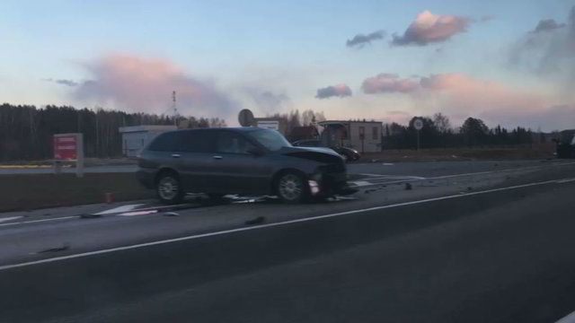 Nufilmavo avariją kelyje „Via Baltica“ greta Panevėžio: susidūrė 2 automobiliai