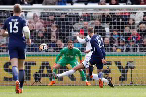 Anglijos taurės turnyre „Tottenham“ ir „Man United“ klubai žais pusfinalyje