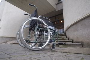 Pradėtas tyrimas dėl neįgaliųjų patekimo į TV bokštą ribojimo