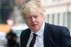 B. Johnsonas: Rusijos pareiškimai dėl šnipo apnuodijimo darosi „vis absurdiškesni“