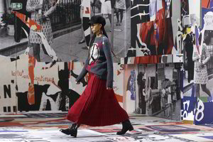 Paryžiaus mados savaitės apžvalga: ekscentriška elegancija