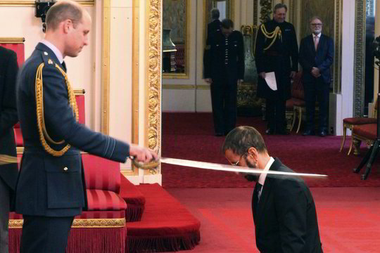 Legendinių „The Beatles“ būgnininkas Ringo Starras įšventintas į riterius