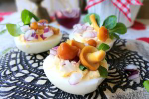 Velykinio stalo puošmenos – ir indai, ir patiekalai