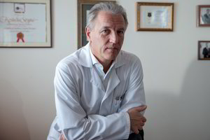 Nuo vadovo pareigų nušalintas Kęstutis Strupas toliau nori dirbti chirurgu