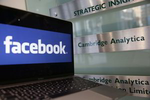 „Facebook“ skandale galimai kyšo ir lietuviškos ausys