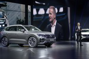 „Volkswagen“ pristatė naująjį „Touareg“ – tokių ekranų dar neturėjo joks modelis