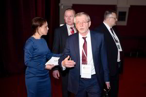 Socialdemokratų atskilėliai įkūrė savo partiją, išsirinko pirmininką ir įgėlė konservatoriams