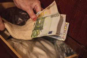 Siūlymas atlyginimus mokėti kas savaitę ir giriamas, ir kritikuojamas