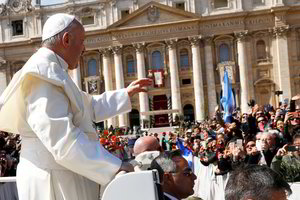 Verbų sekmadienį popiežius ragina jaunimą kalbėti garsiau