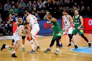 „Žalgiris“ po vargų LKL palaužė „Lietkabelį“, bet neteko A. White'o