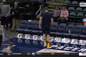 Apmaudus epizodas: D. Sabonis apšilimo metu atidėjo savo grįžimą į aikštę