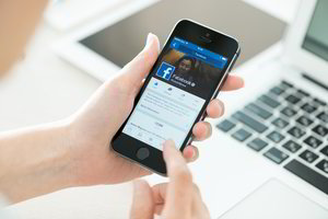 Europos Komisija žada imtis griežtų priemonių prieš „Facebook“