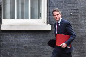 Jungtinė Karalystė ketina areštuoti Rusijos subjektų įtartinos kilmės turtą