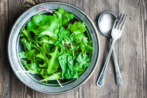 Svarbi taisyklė, kad žalumynų valgymas netaptų nuodingu