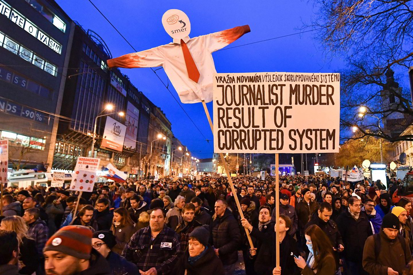 Po žurnalisto, tyrusio ryšius tarp Bratislavos vyriausybės ir mafijos, nužudymo Slovakijoje kilo protestai, žmonės reikalavo politikų atsistatydinimo.<br>AFP/Scanpix nuotr.