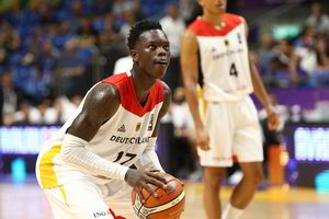 Prisidirbo: Vokietijos rinktinės ir „Hawks“ žvaigždei gresia ilgi metai kalėjimo