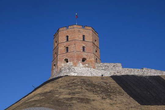 Gedimino kalno būklė kritinė: prasidėjus atlydžiui bijo visų šlaitų griūties