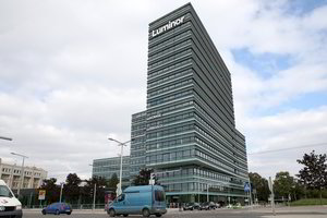 „Luminor“ pasirašė vienos valstybės ribas peržengiančio jungimosi sutartį