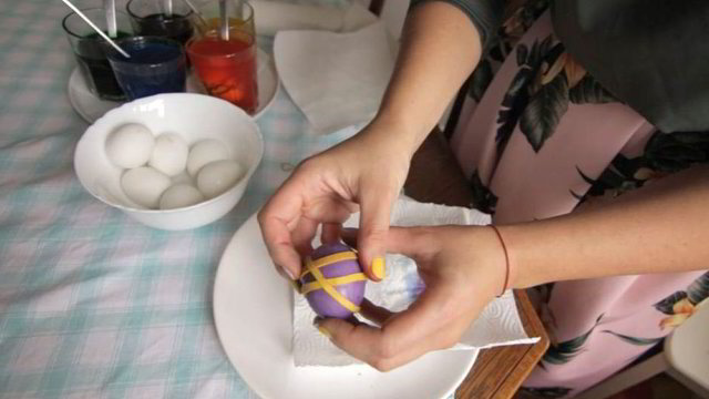 Paprastas kiaušinių marginimo metodas, kuris labai patiks vaikams