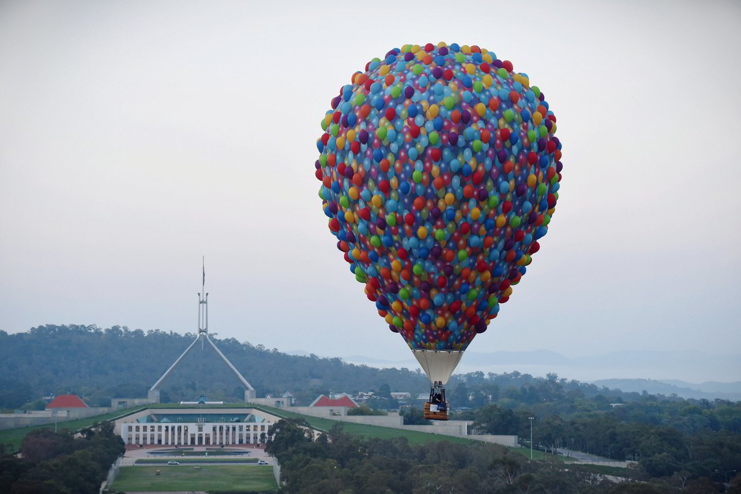  Oro balionas padarė avariją.<br> Reuters/Scanpix nuotr.