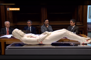 Neįtikėtina: Italijos mokslininkai sako atkūrę tikslų Jėzaus kūną