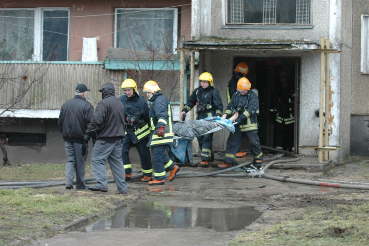  Vilniaus daugiabutyje gaisrą sukėlęs ir 6 žmones pražudęs vyras sulaukė griežtesnės bausmės.<br> A.Vaitkevičiaus nuotr.