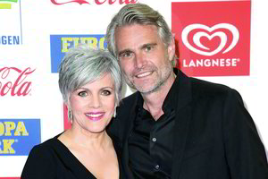 Netrukus į septintą dešimtį įkopsianti TV žvaigždė rengiasi tekėti pirmą kartą