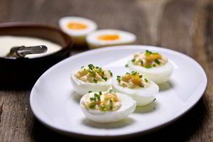 Patiks ne tik žemaičiams – kastiniu įdaryti kiaušiniai