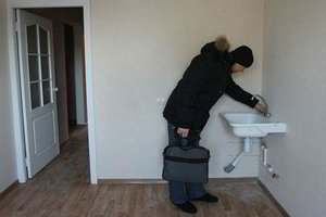 Didelės būsto kainos gena lietuvius  į rajoną