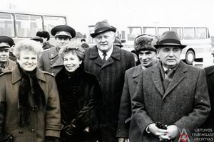 Kanadiečio nuotykiai sovietinėje Lietuvoje: KGB žinutė ir interviu su Algirdu Brazausku