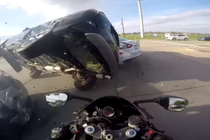 Sankryžoje užfiksavo šiurpią avariją, dar įdomiau tai – kas liko už kadro