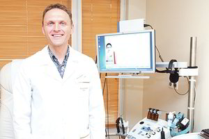 Chirurgo skalpelis gali pažaboti lėtinę slogą