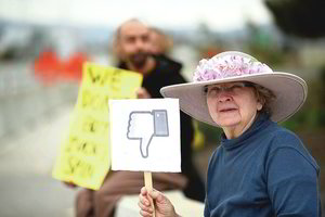 Socialinį tinklą „Facebook“ smaugia bėdos – nerimo nebeslepia ir Markas Zuckerbergas