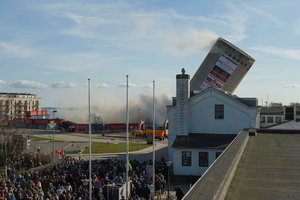 Susprogdintas bokštas Danijoje nuvirto ne taip, kaip tikėtasi