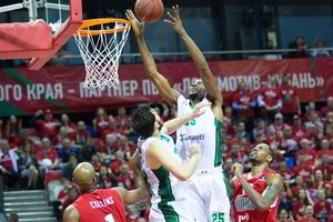 Europos taurė: pirmajame finalo mače – drama ir Stambulo ekipos pergalė