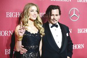 Buvusi Johnny Deppo žmona paaukojo po skyrybų laimėtus milijonus