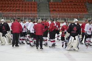 Lietuvos ledo ritulio rinktinė be šešių žaidėjų išvyko į Didžiąją Britaniją