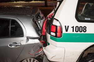 Panevėžyje policijos tyrėjas sukėlė kuriozinę avariją