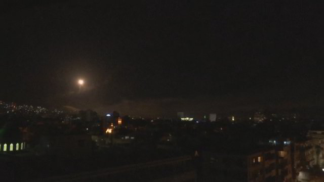 Filmuota medžiaga iš Damasko: naktį matėsi ugnies kamuoliai, ryte – dūmų
