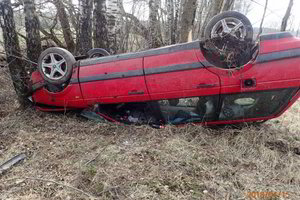 Savaitgalio avarijose žuvo žmogus, dar 26 buvo sužaloti