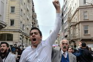 Turkijoje protestai prieš nuo 2016 metų liepos tebesitęsiančią nepaprastąją padėtį