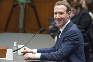 „Facebook“ prisipažino: renka duomenis ne tik apie savo tinklo vartotojus