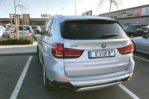 Atsivėrė įstatymo spraga: nuo šiol ir su prabangiu BMW galima naudotis lengvatomis