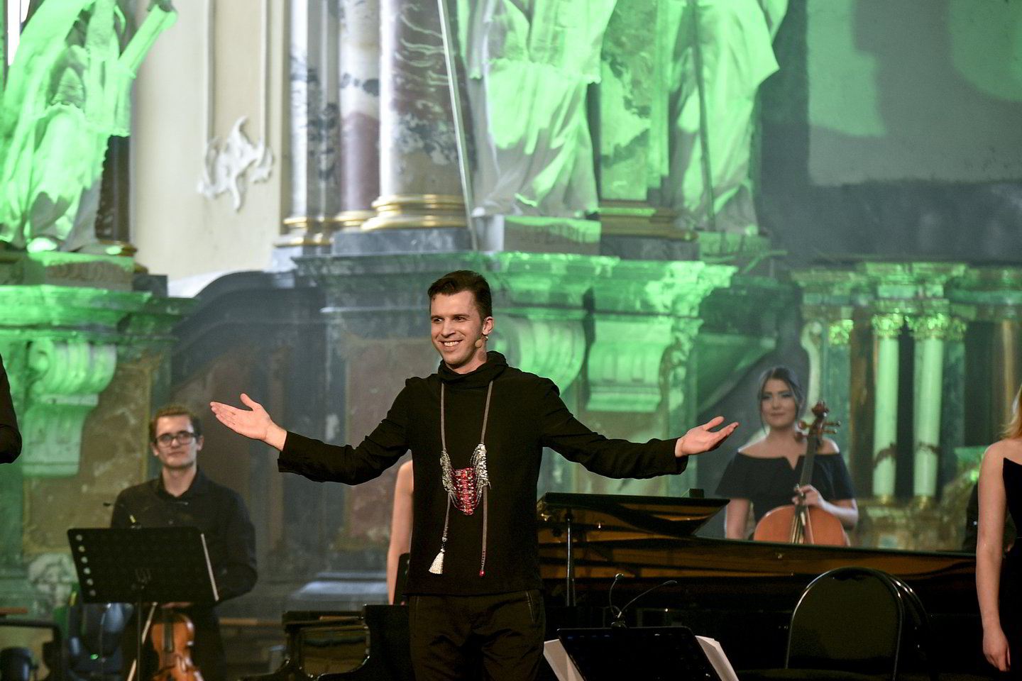 NIKO koncertas Šv.Kotrynos bažnyčioje: G.Gelgotas.<br> V.Ščiavinsko nuotr.